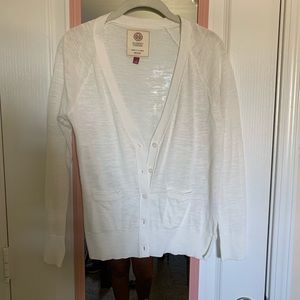 Light weight cardigan